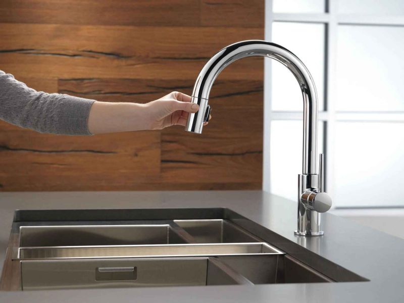 single handle kitchen faucet