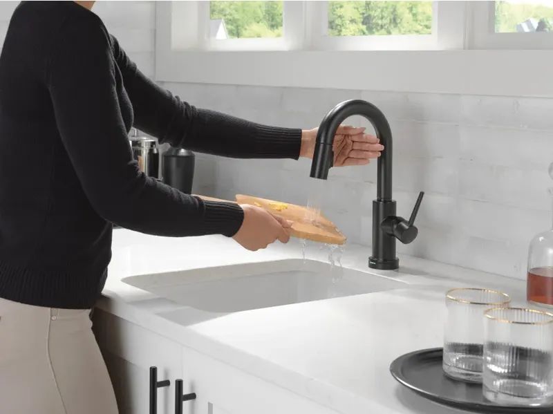 touchless bar faucet