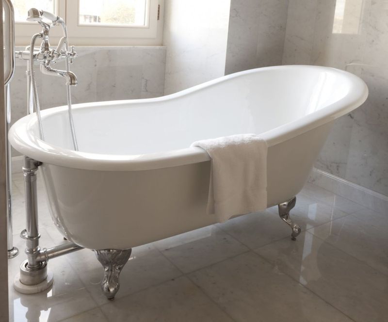 Hindware Bathtub