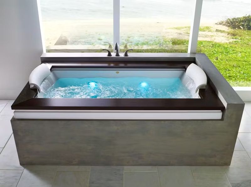 jacuzzi bathtub