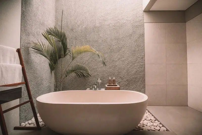 beach style small bathroom