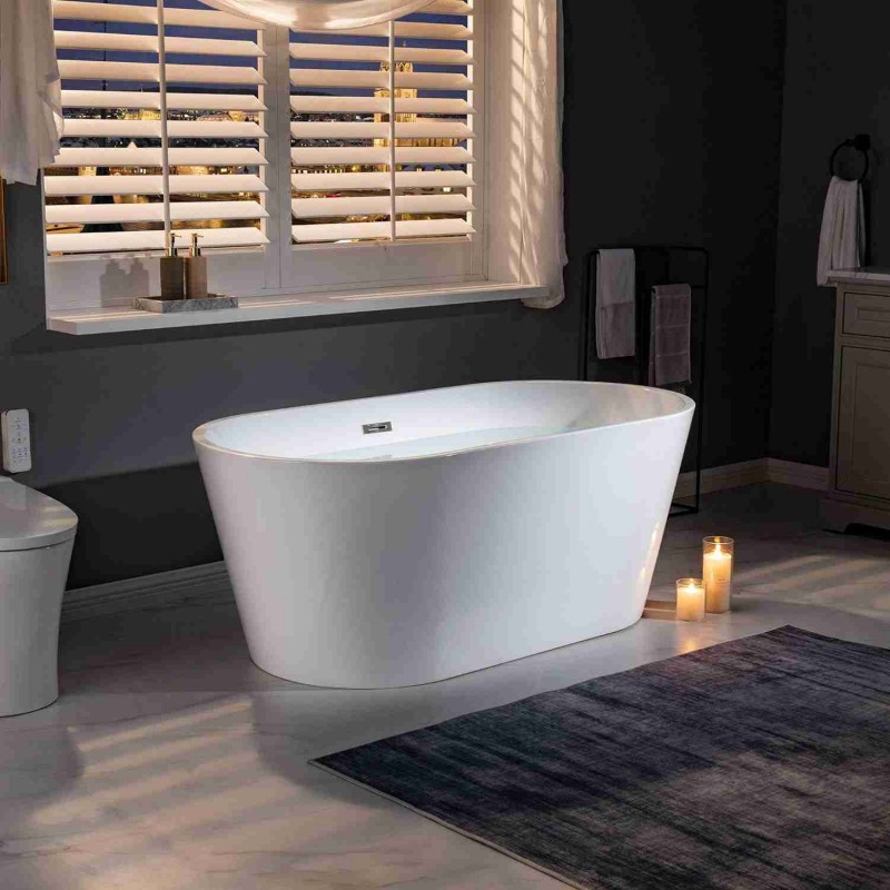 Woodbridge Contemporary Soaking Bathtub