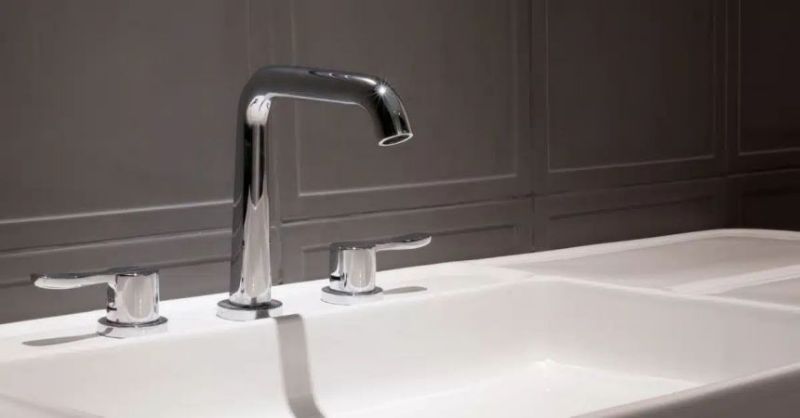 how to clean a chrome faucet