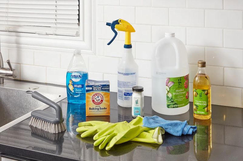 cleaner for stainless steel sink