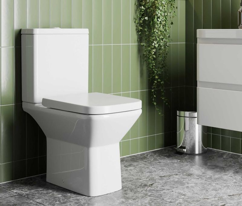 close coupled toilet