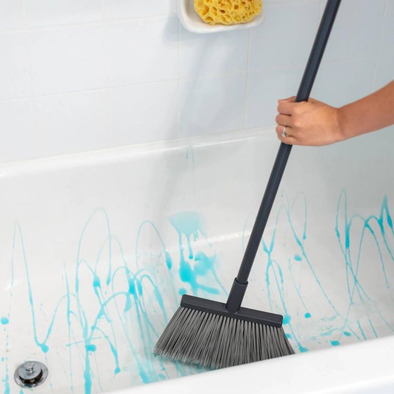 How to Clean a Bathtub Effectively: The Cleaning Steps