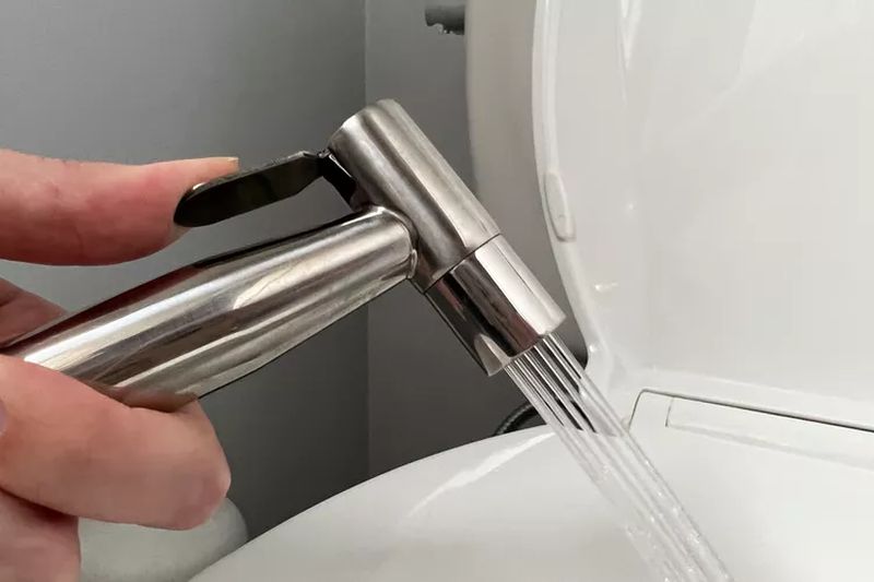 how to clean a bidet nozzle