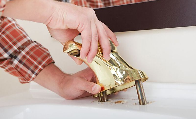 bathroom sink faucet installation