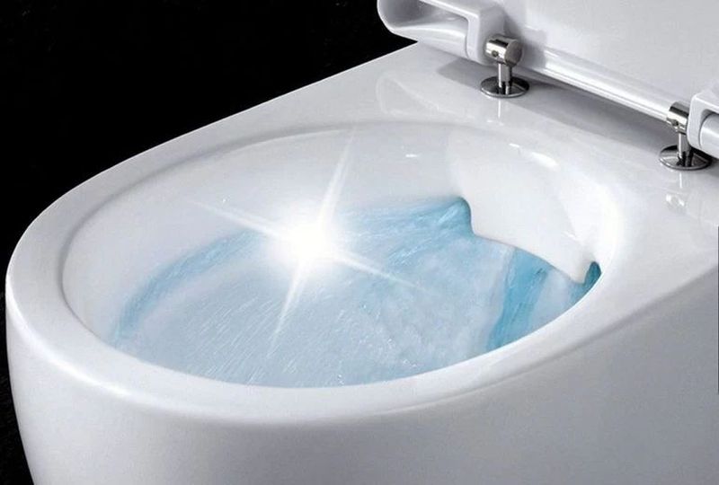 do rimless toilets splash