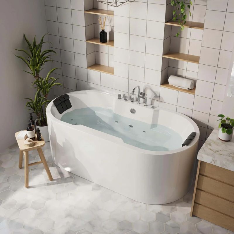 Freestanding Whirlpool Tub