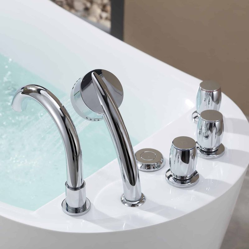 What is a Whirlpool Tub? Everything You Need to Know